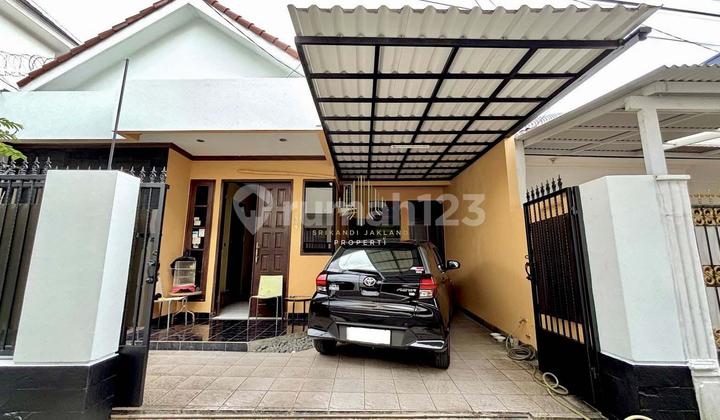 Layak Huni, Semi Furnished, Siap Renovasi Sedikit