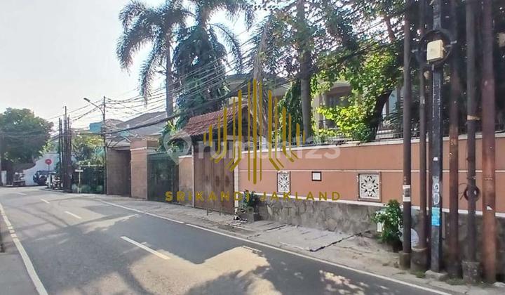 Large Residence by the Roadside, Suitable for Business with Swimming Pool 1