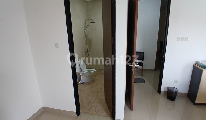 Rumah Baru Cocok Untuk Keluarga Muda di Jalan 2 Mobil 2