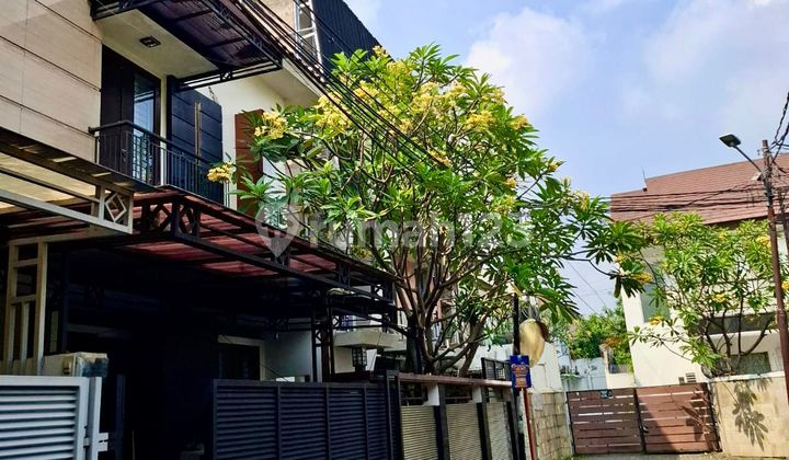 Hunian + Kos²an 27 Kamar Hunian + Kos²an 27 Kamar