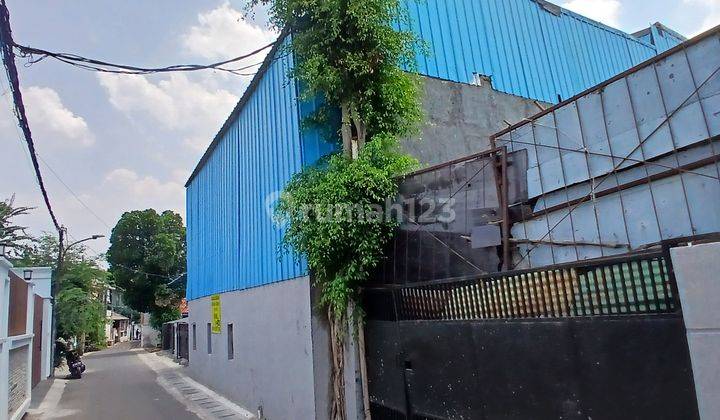 Gudang Hitung Tanah di Area Bagus 1