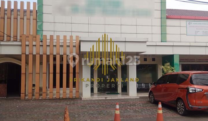 Jual Cepat, Area Komersial 