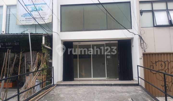 Ruko Siap Pakai Baru Renovasi Lokasi Strategis 