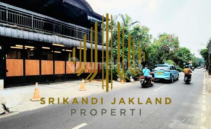 Cocok Untuk Cafe di Lokasi Strategis Cocok Untuk Cafe di Lokasi Strategis