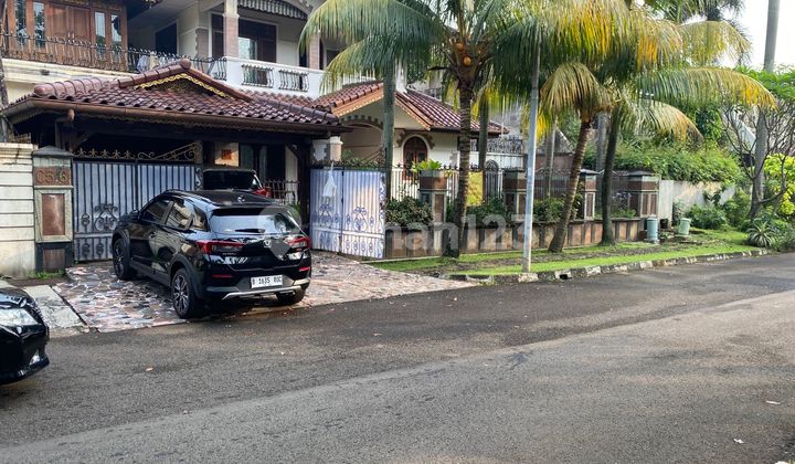 Ready-to-Use House with Spacious Land in a Serene Housing Complex Ready-to-Use House with Spacious Land in a Serene Housing Complex