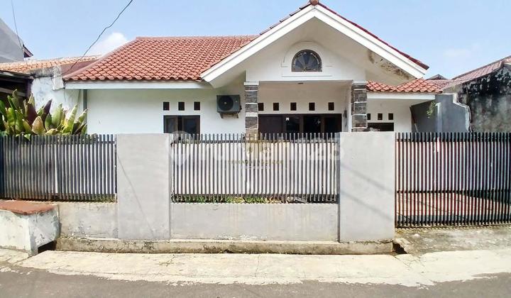 Rumah Dalam Komplek di Area Pasar Minggu, Harga Bagus