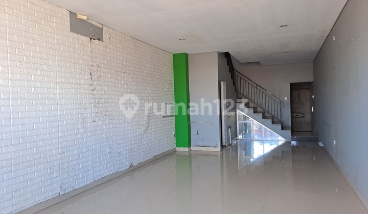 2nd Floor Shop House, Strategic Location in the Heart of Renon Activity Center 2