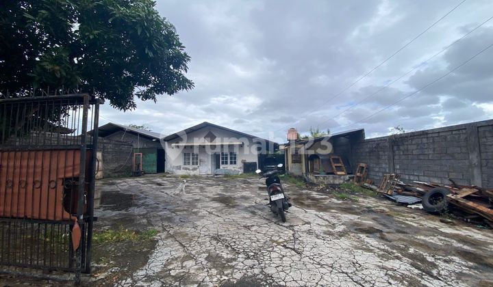 Rumah + Gudang 10 Are Pinggir Jl Utama Astasura Denpasar