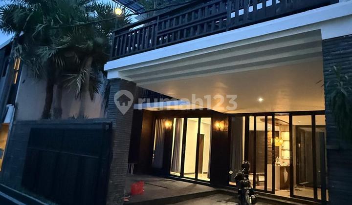 3-Storey House with SHM Near Brawa Beach Canggu Cn 2