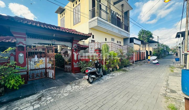 Dijual Rumah Lantai 1 & Lantai 2 Dekat Lapangan Pegok Sesetan