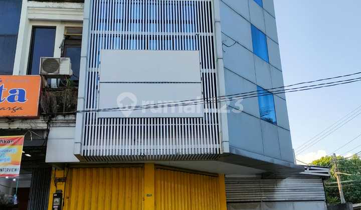 Disewakan Ruko 3 Lantai Parkir Luas Di Jl Utama Gatsu Tengah Jl