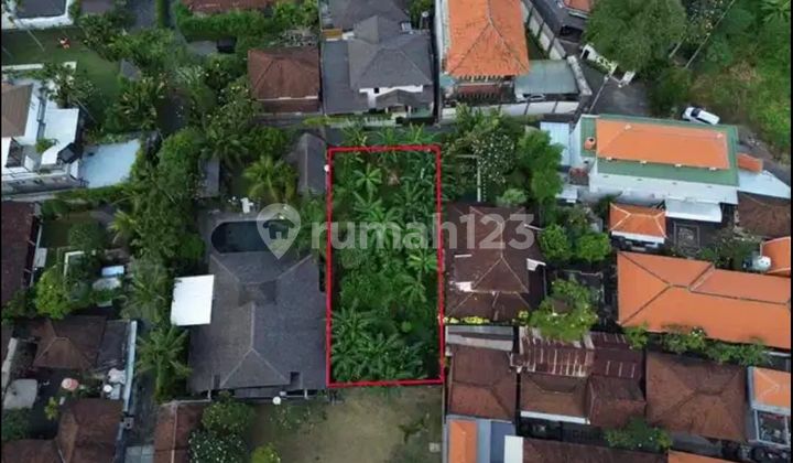 Land 4.6 Are SHM Near Petitenget Beach.