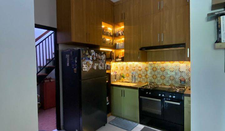 Rumah Kontrakan Bagus Semi Furnished BSD Kencana Loka, Tangerang 2