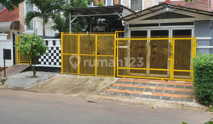 Rumah Cocok Usaha dan Kantor, Sudah Renovasi di Kencana Loka BSD 2