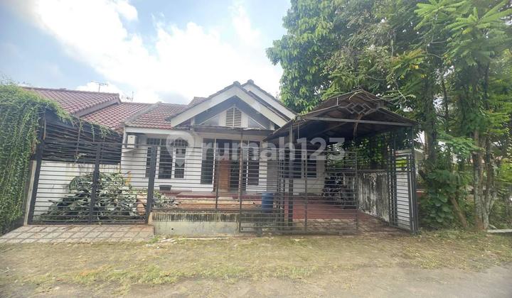 Dijual Murah Cocok Buat Kos2an, Row Jalan Besar di Griya Loka BSD