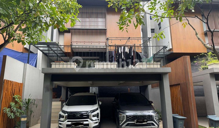 Rumah 3 Lantai Fully Furnished dan Full Renov di Cluster Caelus Greenwich Park BSD City Rumah 3 Lantai Fully Furnished dan Full Renov di Cluster Caelus Greenwich Park BSD City