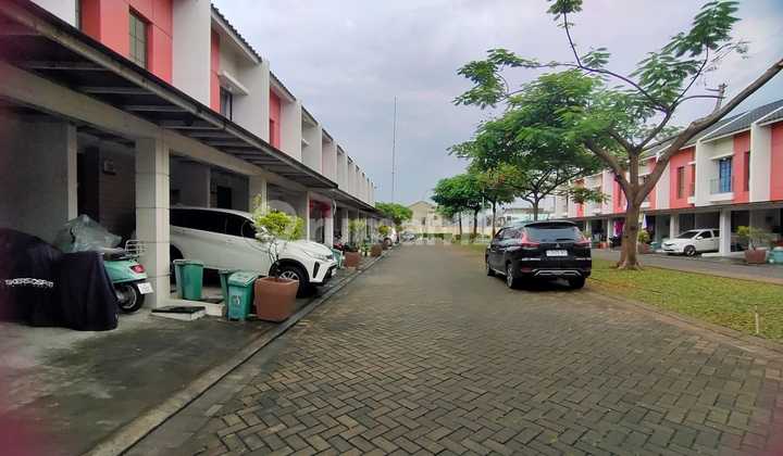 For Sale at a LOSS, Ready-to-Occupy 2 BR House in Green Village Cipondoh. 2