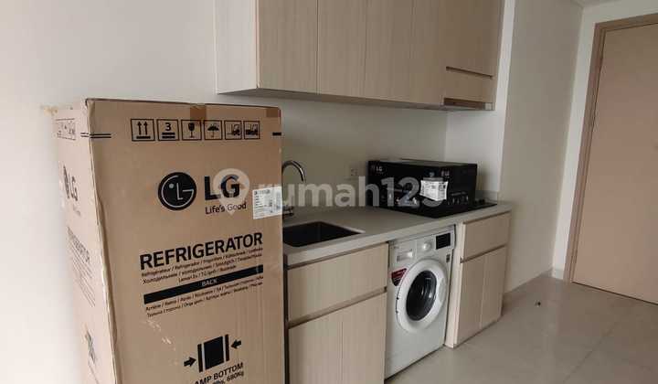 Sedayu City Apartment Studio Type Semi Furnished 27th Floor in Melbourne Tower Kelapa Gading