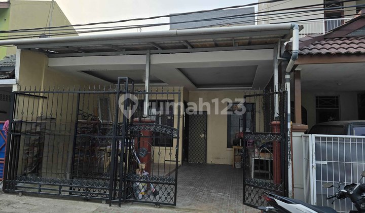 Rumah Murah Dekat Taman di Nusaloka BSD Rumah Murah Dekat Taman di Nusaloka BSD