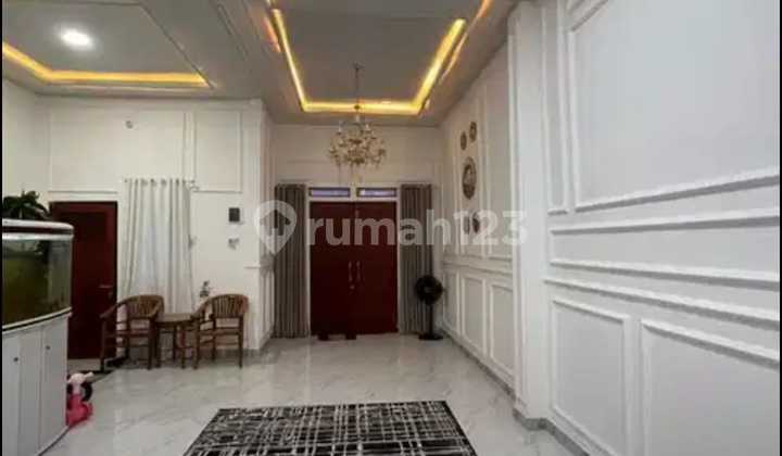 Rumah 2 Lantai interior Klasis BR 3 di Graha Raya Bintaro Tangerang Selatan 2