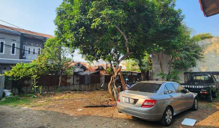 Tanah Luas Tanah 1846 m2 Dekat Gerbang Tol di Meruya, Jakarta Barat