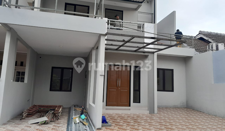 New Renovated House, Strategic Location Near Station and School in BSD Taman Crysant 2