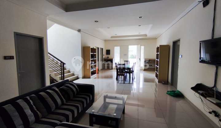 Rental 700 m2, 20+1 BR, Full Furnished, Lippo Karawaci, Tangerang 1
