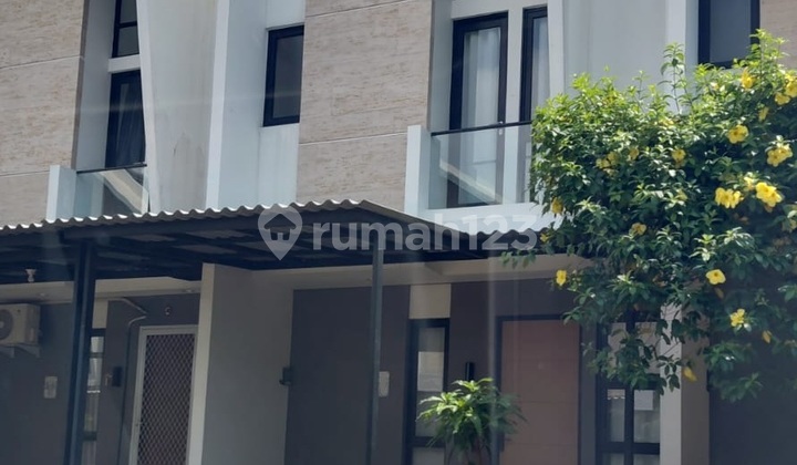 Rumah 2 Lantai Siap Huni di Provence Suite Bsd
