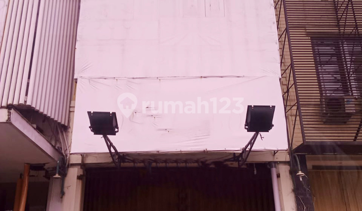 Ruko 3 Lantai Jalan Besar Cocok Buat Usaha Serpong Utara Ruko 3 Lantai Jalan Besar Cocok Buat Usaha Serpong Utara