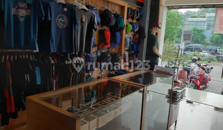 Ruko 4 Lantai Siap Buat Usaha Pinggir Jalan Besar Serpong Raya