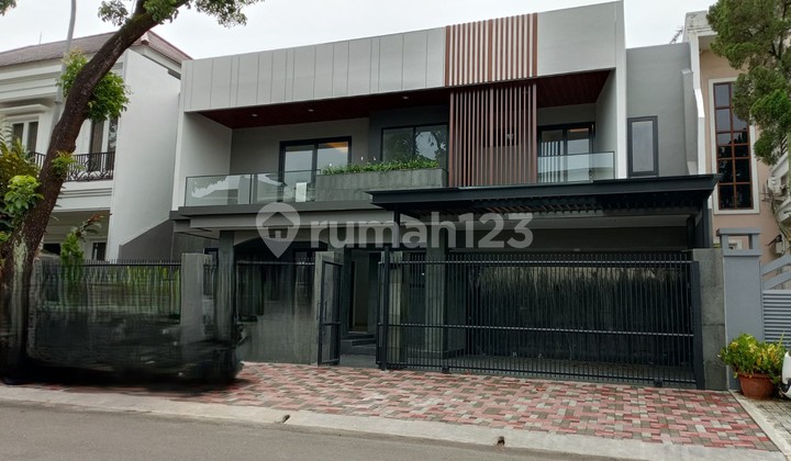 Rumah Premium Jalan Blouverad di Puspita Loka BSD