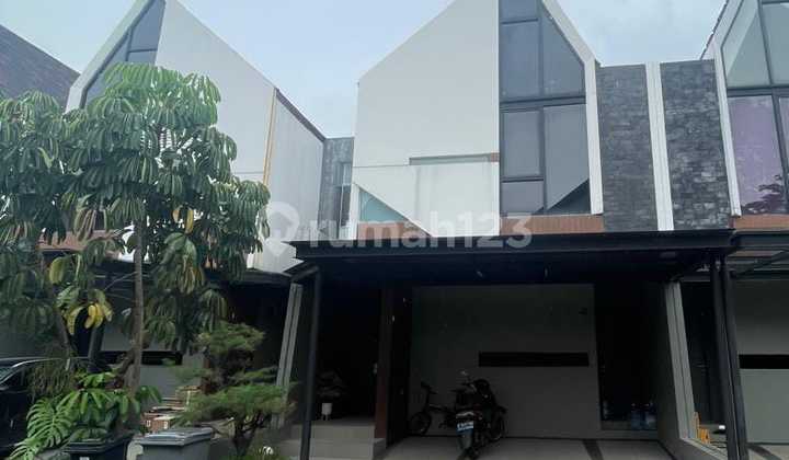 Rumah Bagus Siap Huni di Grand Trevista Rempoa Tangerang Selatan