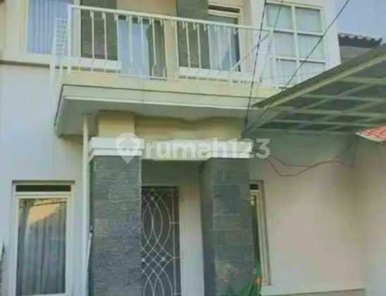 Rumah Dekat Kampus UPH di Lippo Karawaci Tangerang 1