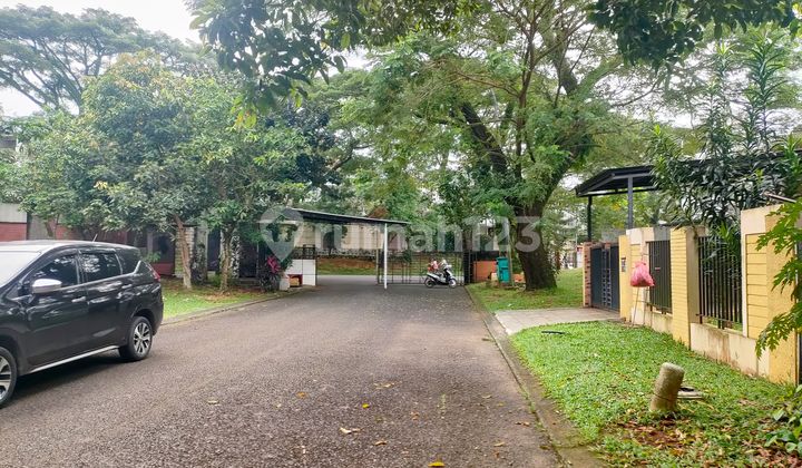 House Near Guard Post Gate and Park in Delatinos - D'Rio BSD City 2