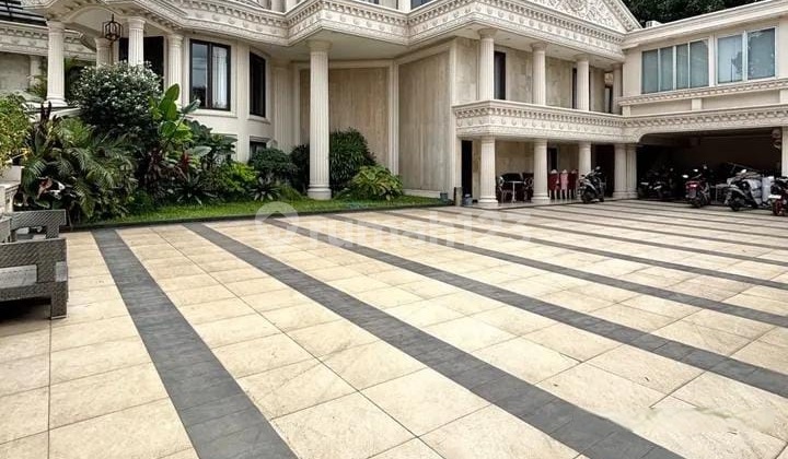 Luxury Artist's House Fully Furnished Ready to Occupy in Villa Cinere Mas 2