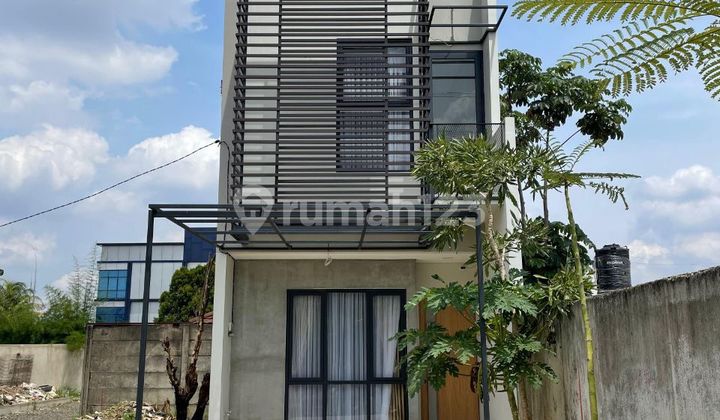 Rumah Eksklusif dekat Pusat Kota Depok 2