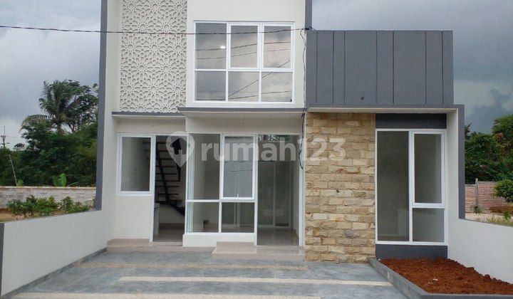 Minimalist Modern House in Cilebut Bogor