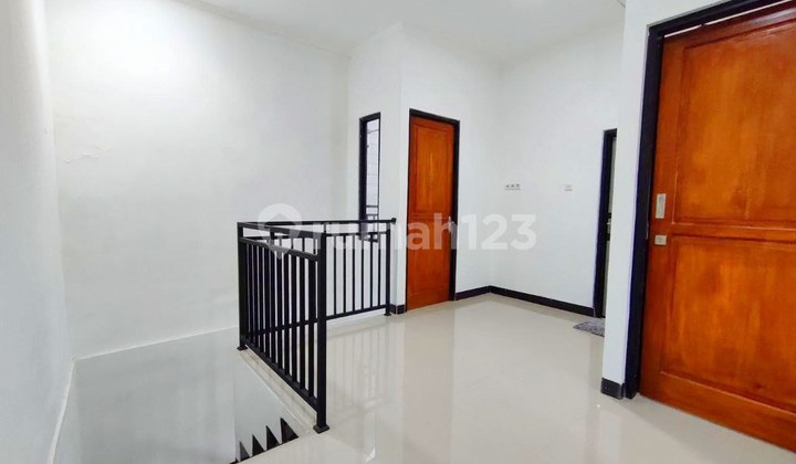 Rumah Cantik dan Mewah di Sawangan, Depok