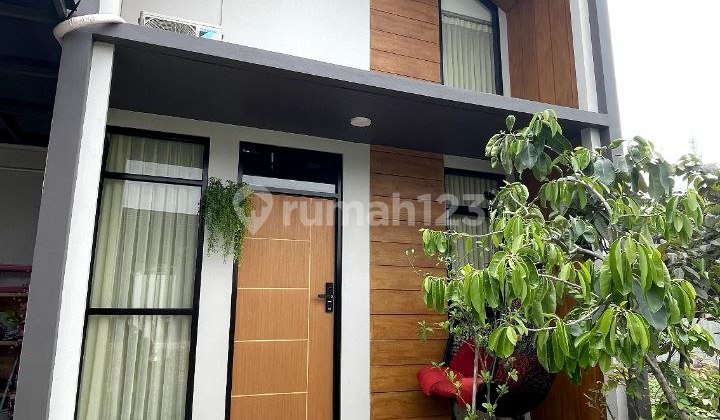 Rumah Cantik 1 Lantai+Mezanin di Bekasi