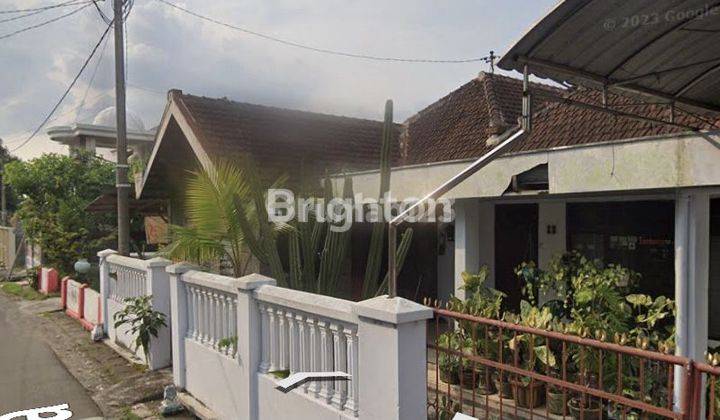 Dijual Rumah Tengah Kota Jombang 2