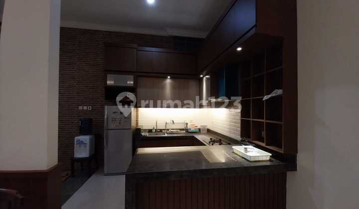 Rumah Bagus Semolowaru Elok 2