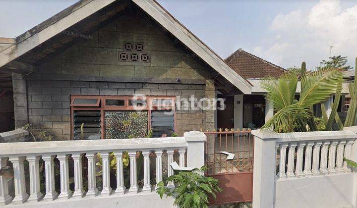 Dijual Rumah Tengah Kota Jombang 1