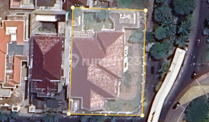 House Needs Minimal Renovation HGB Near ITS Kertajaya, Surabaya 2