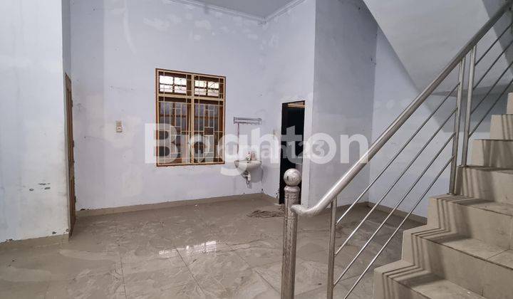 Rumah Komplek Gaharu Town House 1