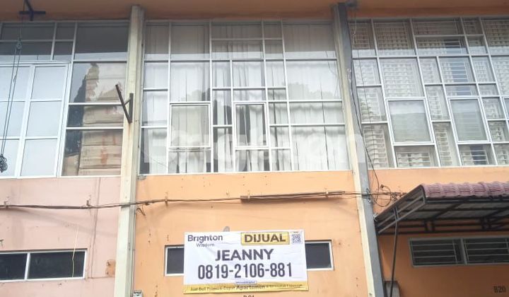 Ruko Di komplek Danau Singkarak.