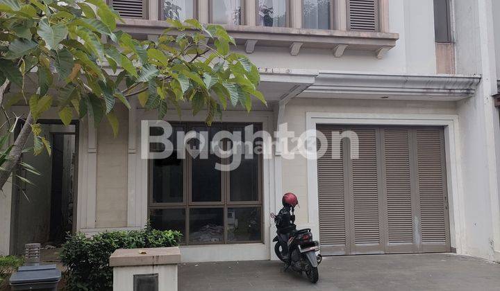 Rumah cantik bersih 2 lt, Baru Renov, di Kawasan Greenwich Perbatasan BSD dan Gading Serpong Tangerang Selatan 1