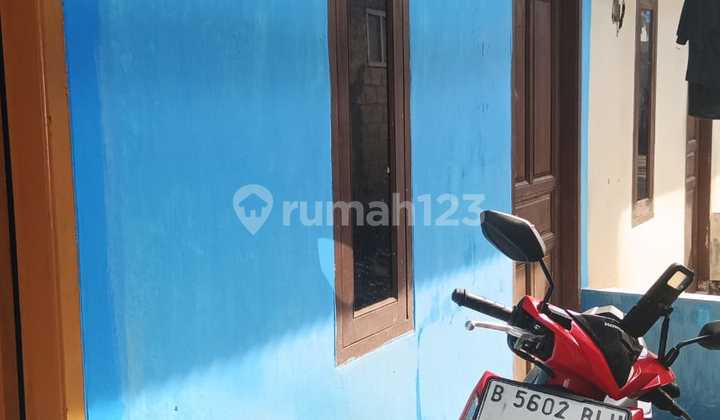 Rumah Kos"an 1 Lat Un-furnished Terdiri 4 Kamar, Siap Huni, Area Lengkong Gudang Bsd Tangerang Selatan