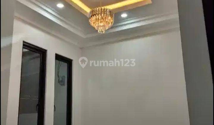 Rumah 2 Lat Baru Renov, Bagus, Cantik Dan Siap Huni, Di Kawasan Nusaloka Bsd  2