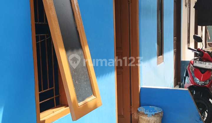 Rumah Kos"an 1 Lat Un-furnished Terdiri 4 Kamar, Siap Huni, Area Lengkong Gudang Bsd Tangerang Selatan