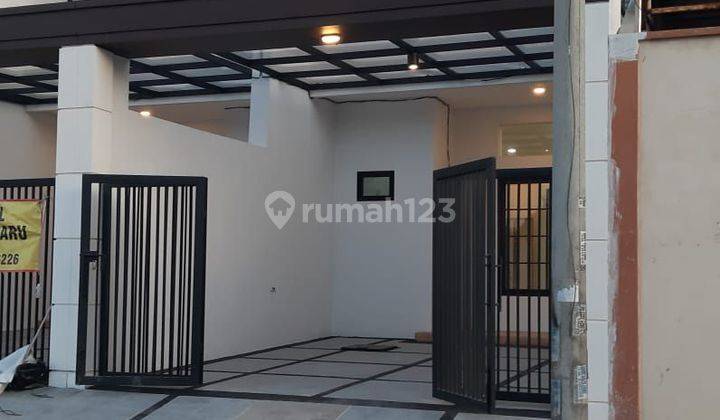 Dijual Rumah Baru Jemur Andayani Strategis 2 Lantai Dekat Petra 2